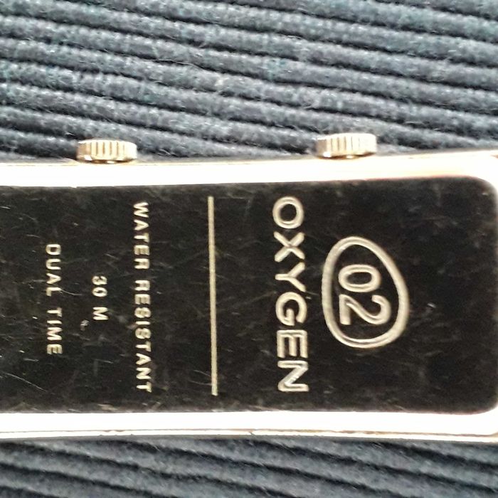 Дамски часовник - два циферблата