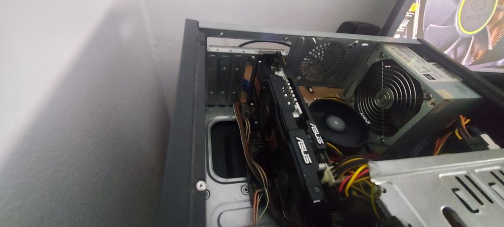 Asus GTX 560 TI DirectCU II