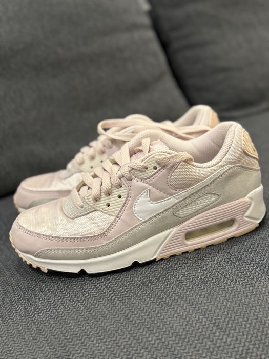 Маратонки Nike, the north face размер 39