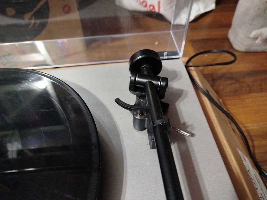 Pick-up Turntable Rega RP1 , doza Rega Bias