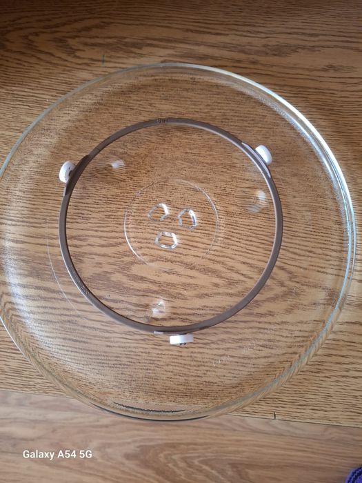 Чиния за микровълнова