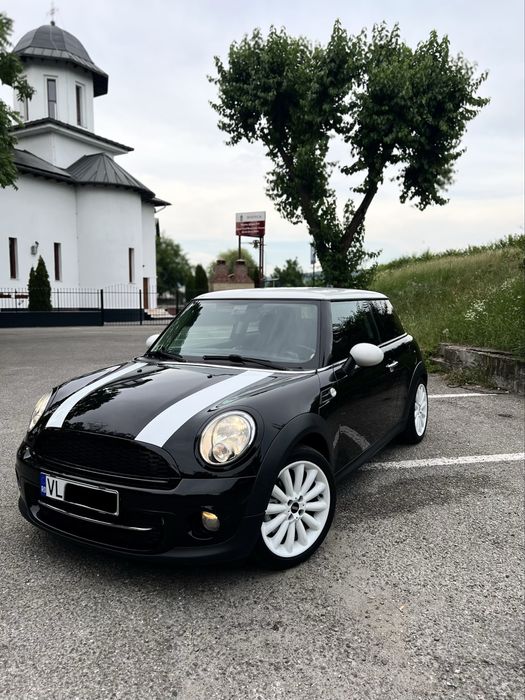 MINI Cooper 2011
