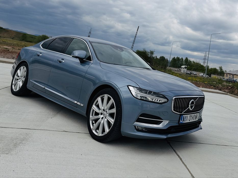 Vand schimb volvo R - DESING  an 2020 motor 2.0D 235 cppropietar in acte