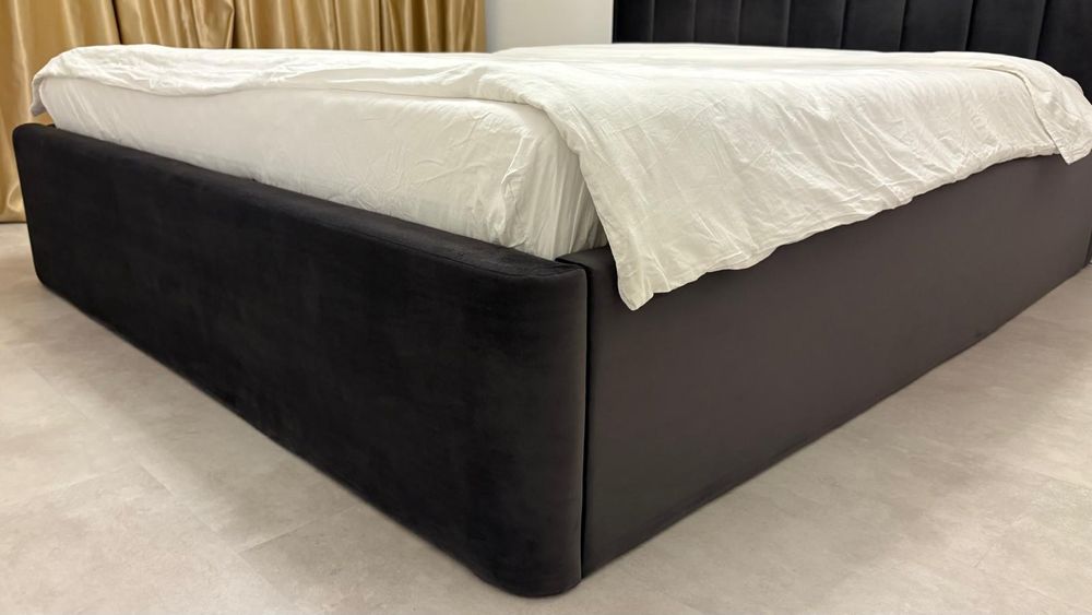 Vând pat matrimonial