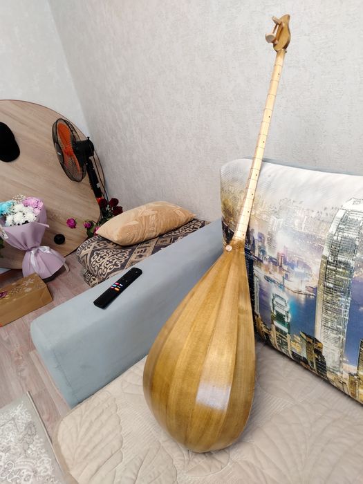 Продам домбру новую отличном состояний