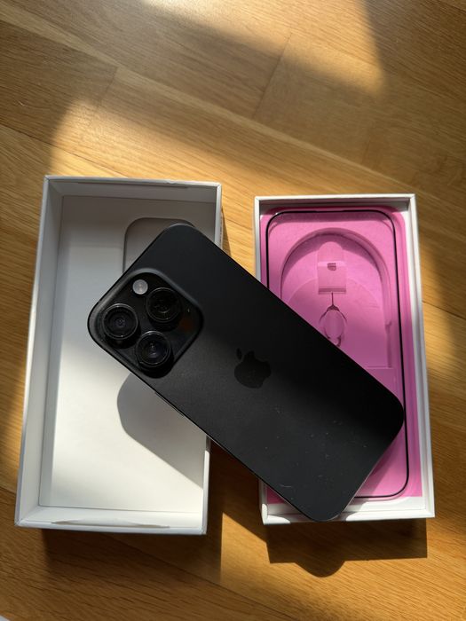 Iphone 16 pro Black titanium 100% baterie 10/10 aspect