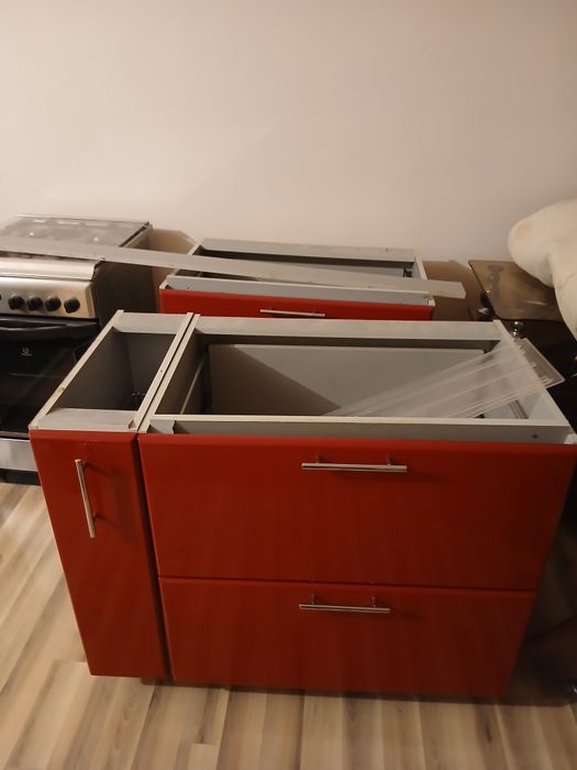 Продаю кухонный гарнитур