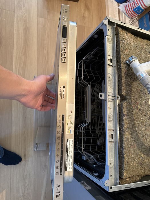 Срочно! Посудомойка + холодильник встраиваемые