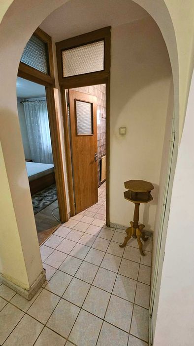 Apartament 4 camere decomandat de închiriat Nicolina