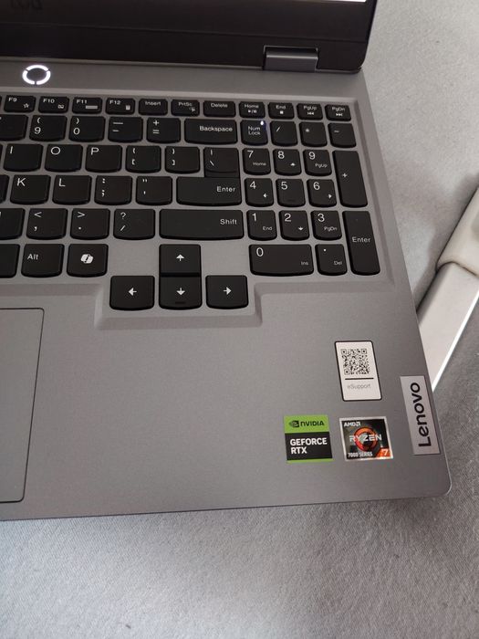 Laptop gaming lenovo