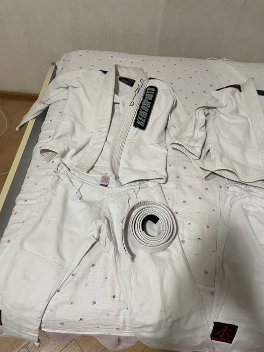 Продам Кимоно(для бжж)