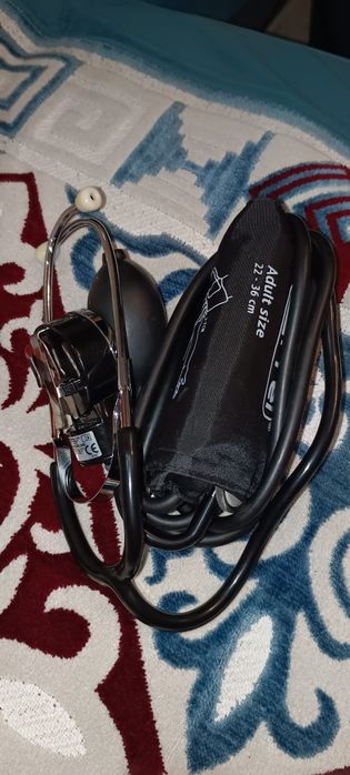 Тонометр в центре