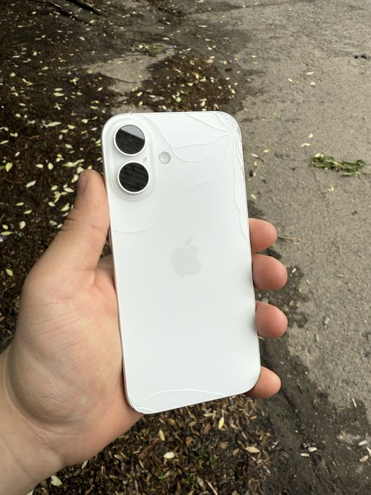 обменяю айфон 16 на 14 про 15 про