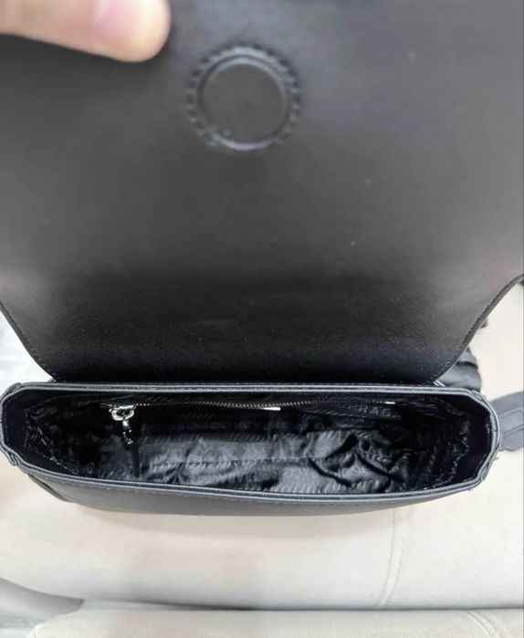 Продам мужскую сумку PRADA