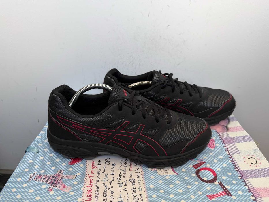 ''Asics Memuro''оригинални маратонки 44 номер