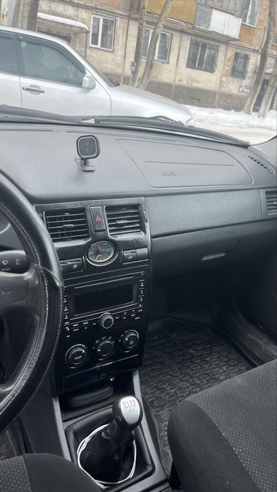 Продается приора 1 люкс