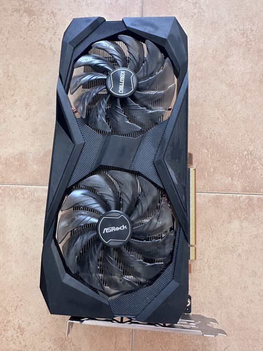 ASRock Radeon RX 6600 Challenger D 8GB.