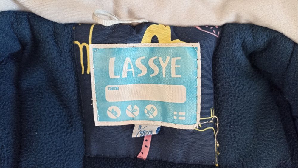 Зимний комбинезон для девочки