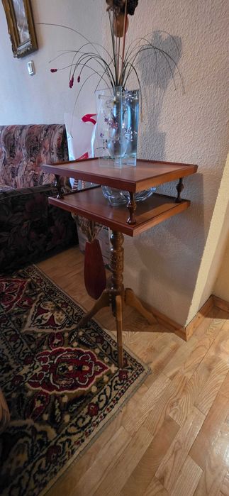 Холна гарнитура, масичка и портманто