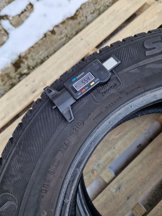 2anvelope iarna 205 60 16 Semperit