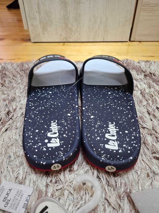 Чехли lee cooper