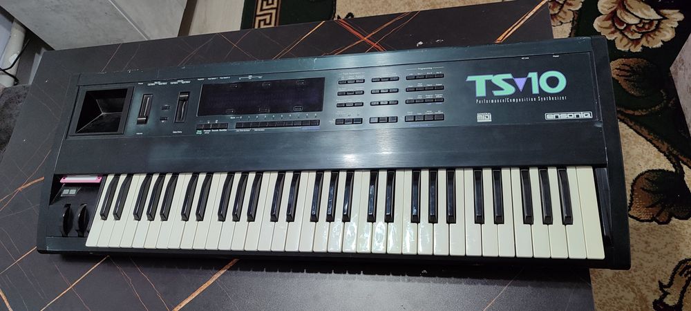 Enasoniq TS 10 Tezda Sotiladi !!!