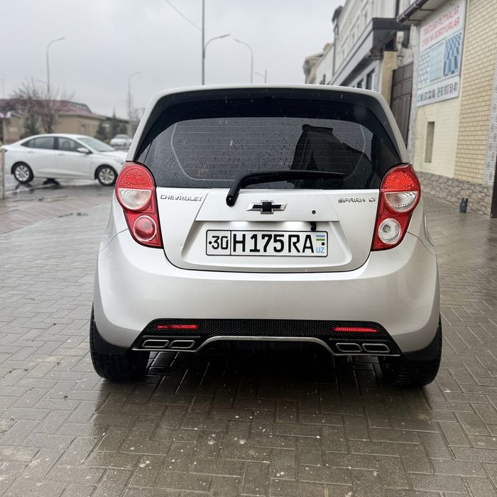 Spark 2013 yil holati ideal hech qanday xarajati yuq