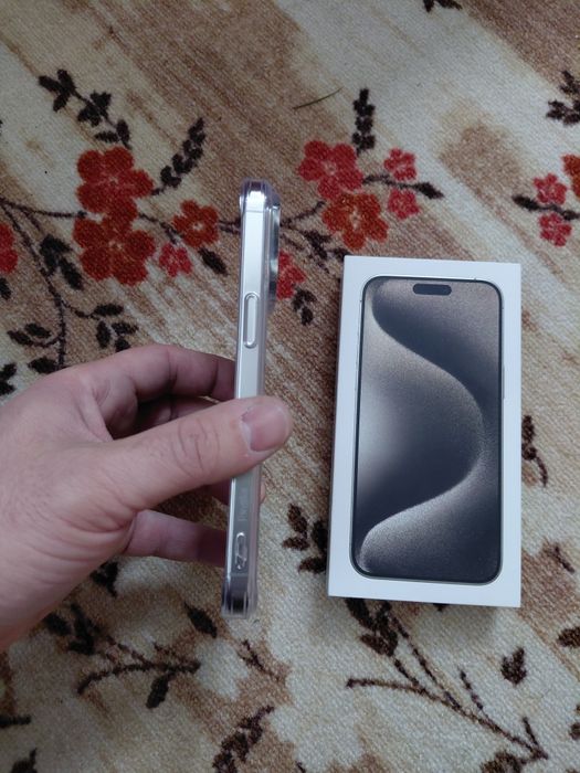 Vand iPhone 15 Pro Max impecabil