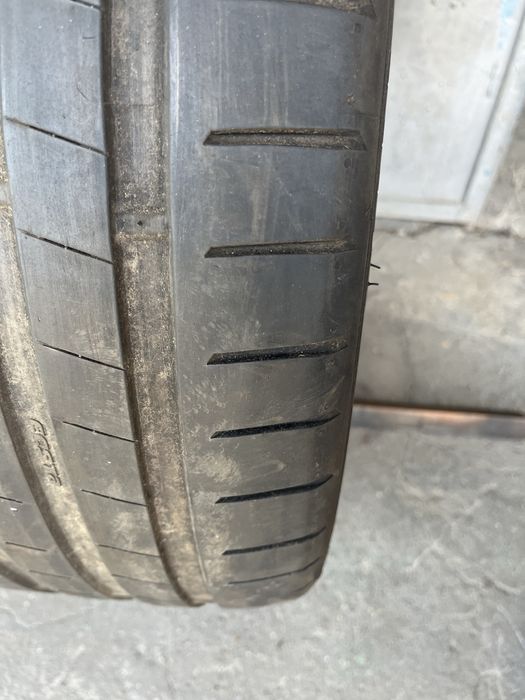 2 бр. летни гуми 265/40/20 Kumho DOT 4421 4,5 mm