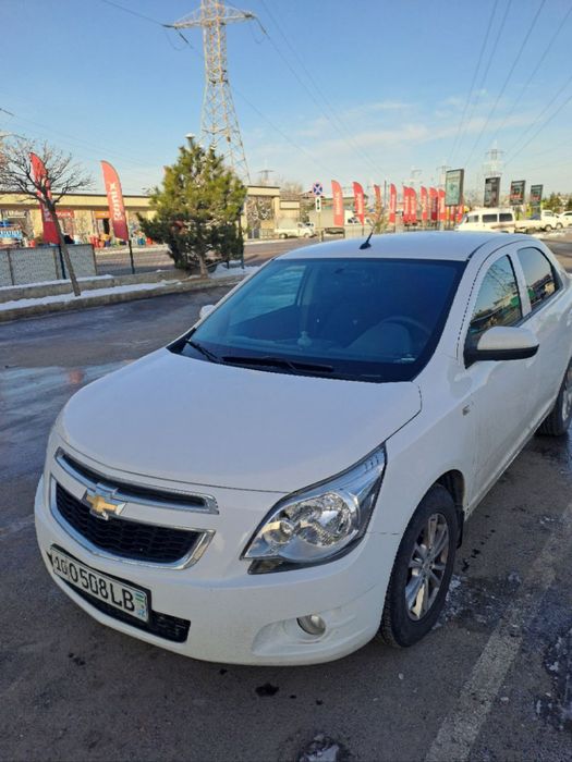Chevrolet cobalt sotiladi
