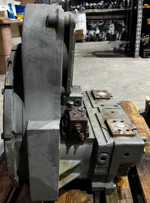 Pompa hidraulica LIEBHERR cu piston axial DPVP0108