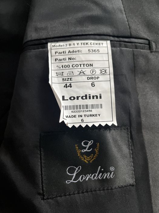 Темно - синий костюм (новый)