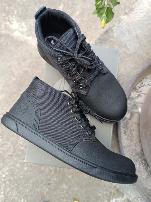 Детски спортни обувки