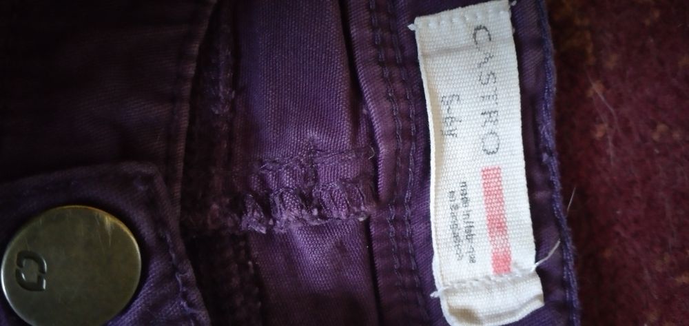 Джинсы на девочку 5-6 лет.