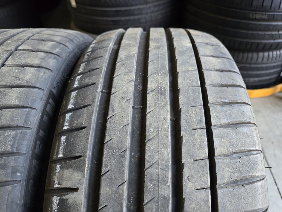 235/40/19 MICHELIN 2бр