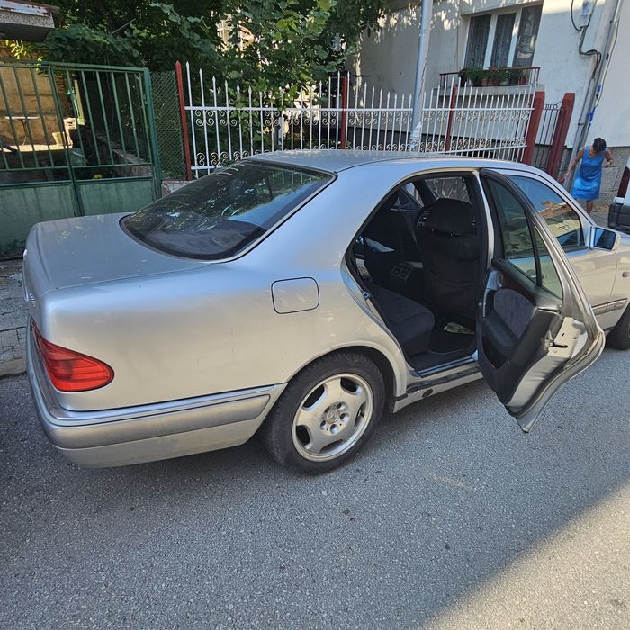 Mercedes E300, чист дизел