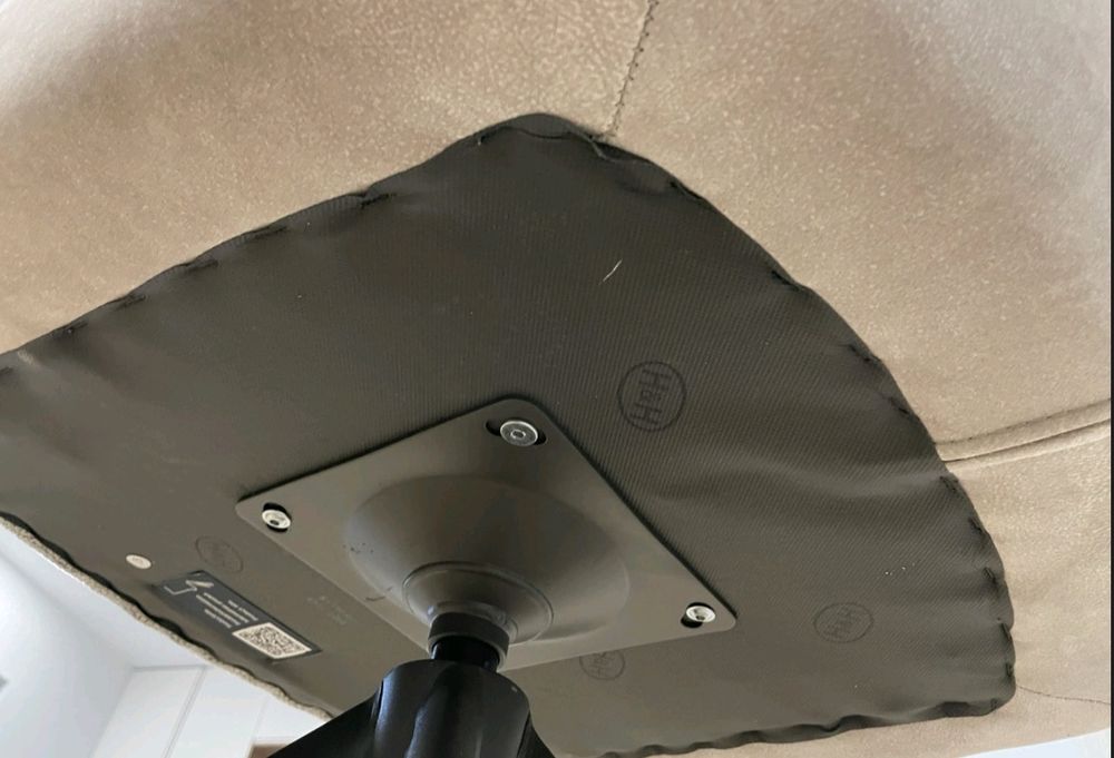 Офис стол  - въртящ се, нов