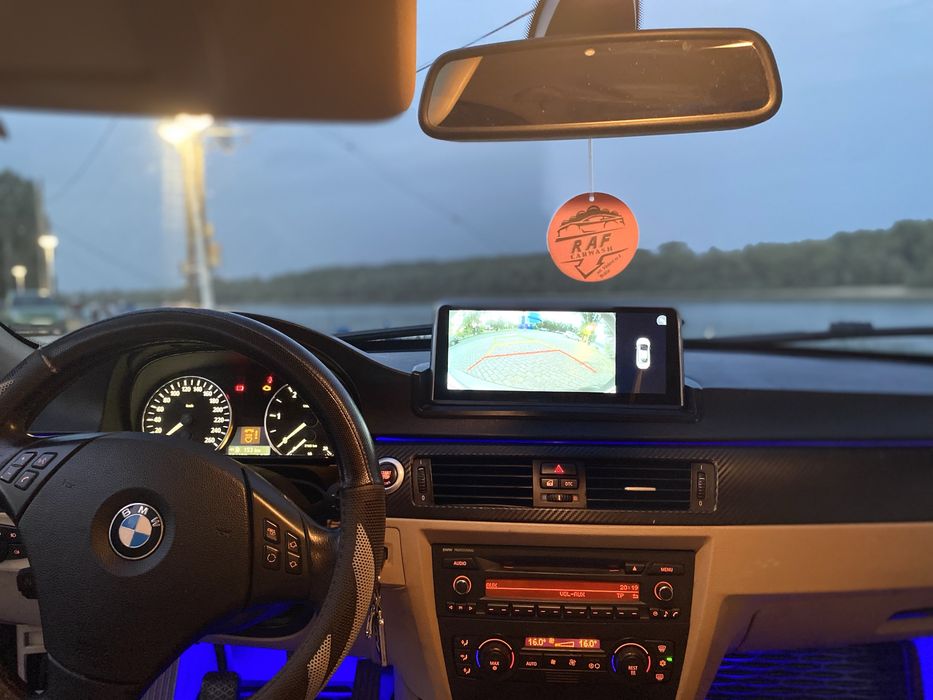 Montez navigatie auto