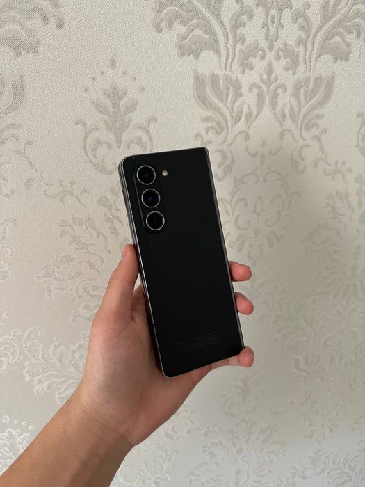 Samsung Z Fold 5 (12/512gb)