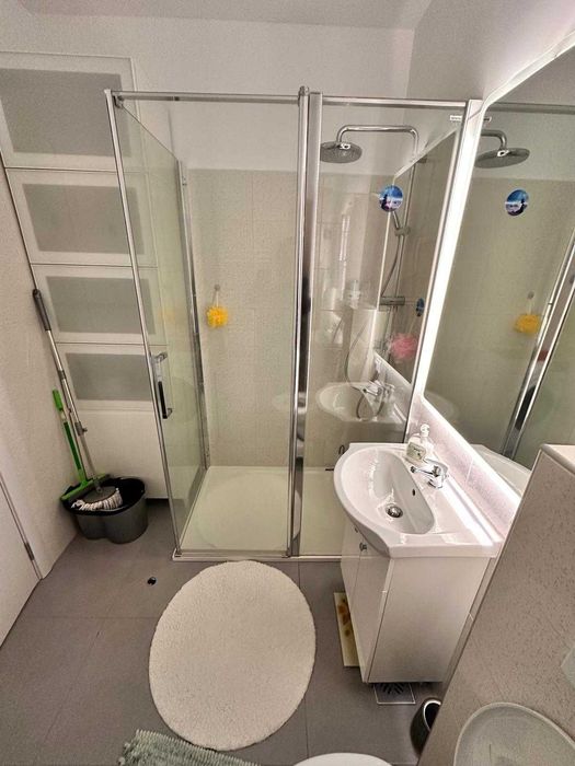 Vând apartament cu 2 camere în zona Tohan-Blocuri