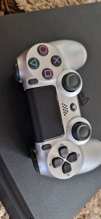 PlayStation 4 Slim