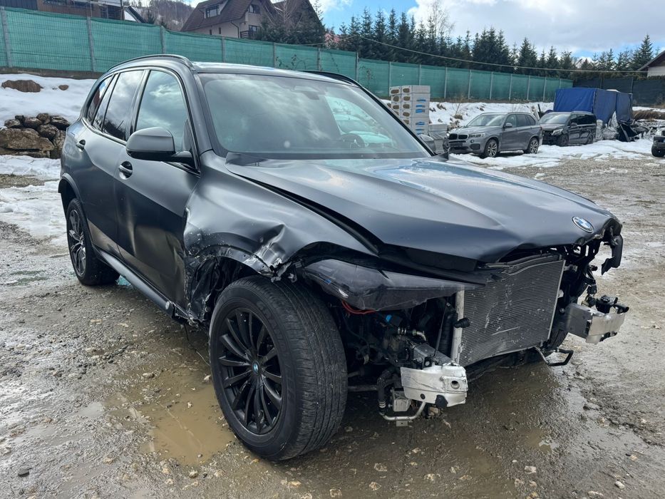 Bmw x5 m60i facelift  avariat