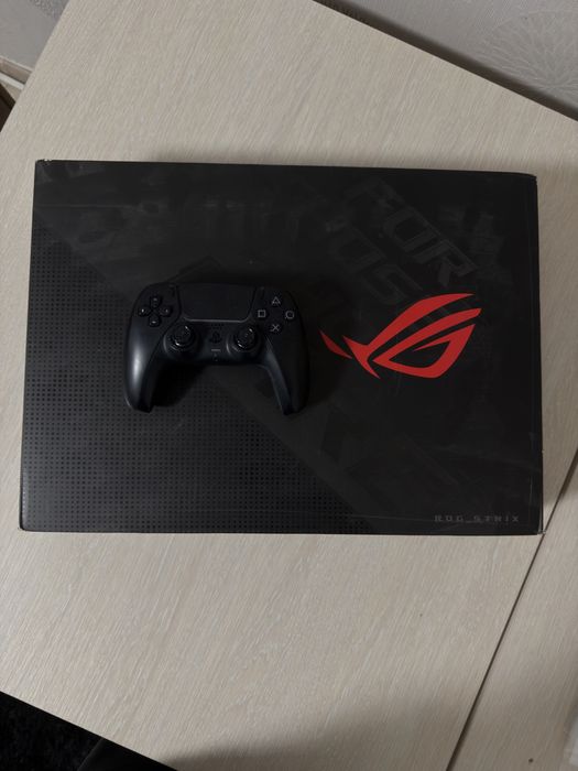 Laptop Gaming ASUS ROG Strix SCAR 15 RTX 3080 + Controller PS 5 CADOU