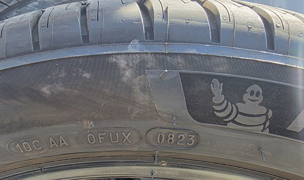 Шины 255.45.R20  Мишлен Пилот , б/у