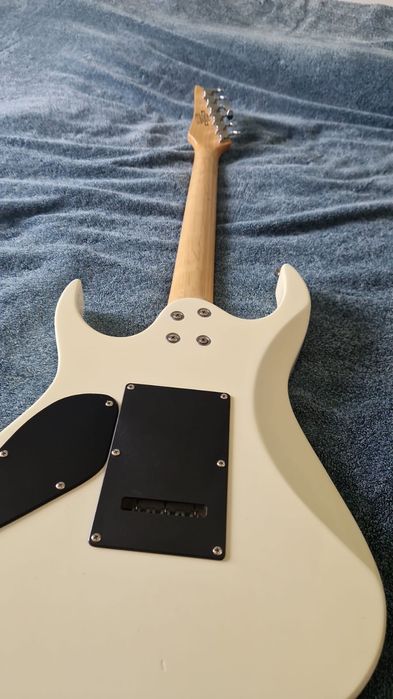 Электрогитара Ibanez RG