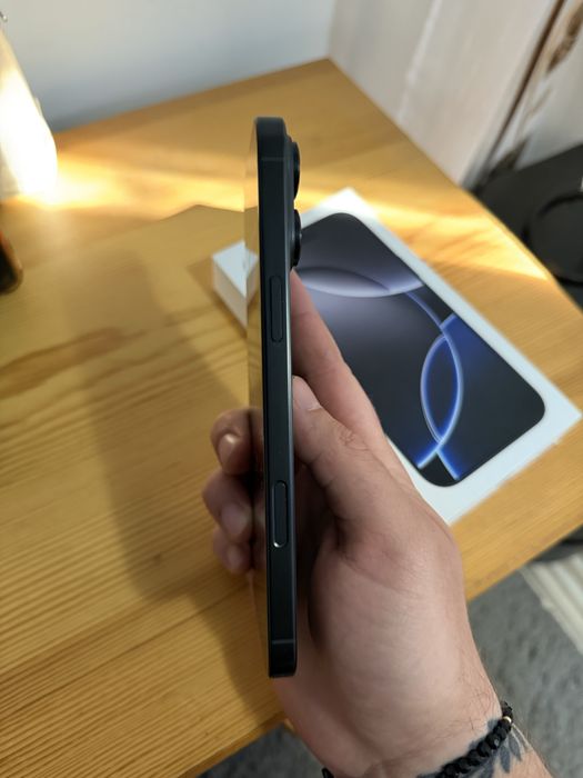 Apple iPhone 16 Pro Max 94% baterie