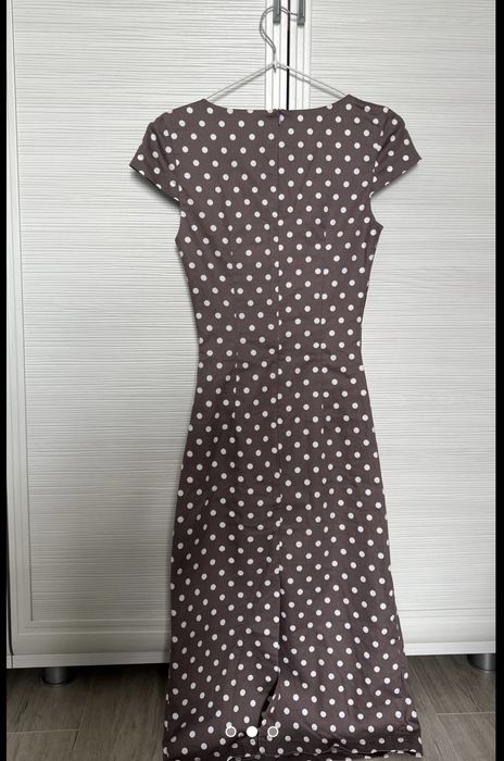 Платья каждая по 5000