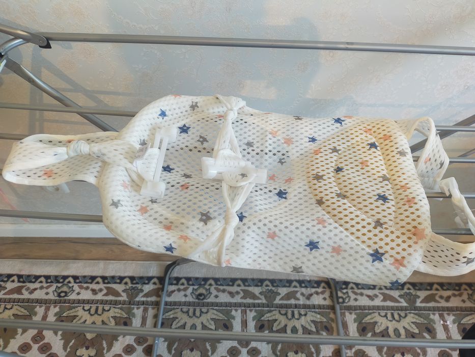 Детские вещи (комбинезон, игрушки))