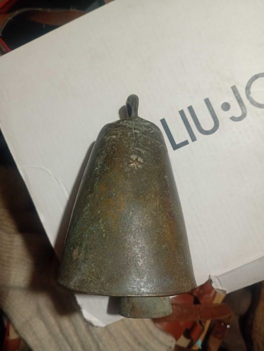 Чан,звънец с полумесец