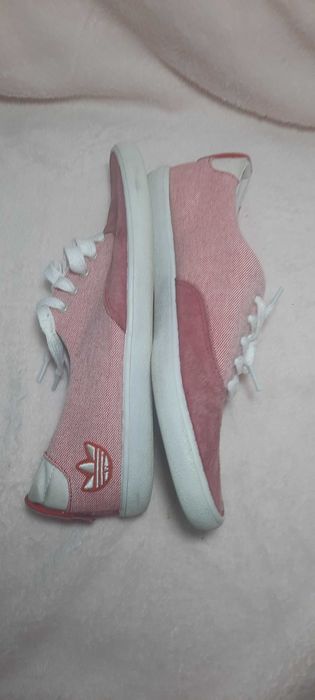 Teniși dama Adidas,marime 38